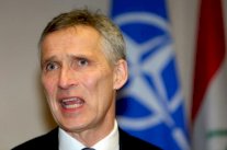 الاطلسي يؤكد بقاء جنوده 