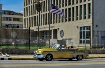 واشنطن تقلص أفراد بعثتها في كوبا بعد 