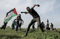 إصابة 15 فلسطينيًا برصاص إسرائيلي في مواجهات قرب حدود غزة