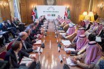 ولي العهد السعودي وماي يتفقان على أهمية الحل السياسي باليمن