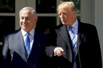 ترمب قد يحضر افتتاح السفارة الاميركية في القدس