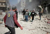 مرضى يأملون في تلقي العلاج المناسب اثر اجلائهم من الغوطة الشرقية بعد انتظار طويل