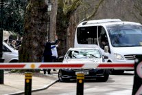 الدبلوماسيون الروس المطرودون يغادرون لندن