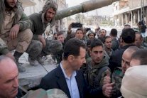 بشار الأسد يزور جنوده في الغوطة الشرقية