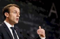 ماكرون يلتقي وفدًا من قوات سوريا الديموقراطية