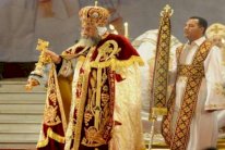 أقباط مصر يحتفلون بعيد القيامة وسط إجراءات أمنية مشددة