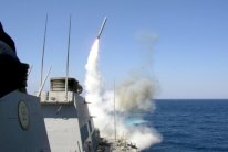 تأهب عسكري أميركي بريطاني بانتظار الخيارات ضد سوريا