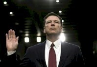 ترمب كاذب محترف ينتهج أسلوب المافيا في سلوكه بحسب كومي