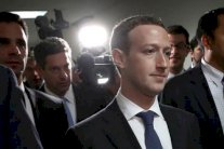 المفوضية الأوروبية تعلن فقدان ثقتها بالفيسبوك