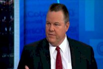 ترمب يهدد سناتورًا بارزًا: أعرف أشياء كثيرة عنك!