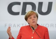 ميركل واثقة بايجاد حلول مع فرنسا لاصلاح منطقة اليورو