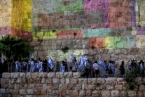 واشنطن تدشن اليوم سفارتها في القدس وسط مخاطر تصعيد