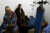 باريس تجمّد أصول شركات سورية ولبنانية