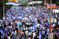 رئيس نيكاراغوا يؤكد انه سيبقى في الحكم و11 قتيلا الاربعاء