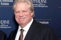 رجل الأعمال الأميركي برودي يقاضي شقيق أمير قطر