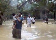 مساعدات سعودية ضخمة تتوجه إلى سقطرى المنكوبة