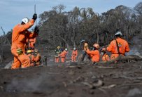 الحزن يخيم على عمليات البحث في منطقة كارثة بركان غواتيمالا