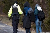 إصرار أميركي على فصل أطفال المهاجرين عن ذيهم