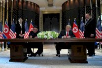 ترمب وكيم يشيدان بقمتهما التاريخية: خرق في العلاقات