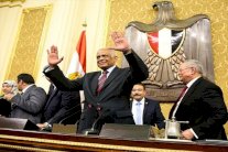 البرلمان المصري يصدر قانون تنظيم عمل الصحافة والإعلام