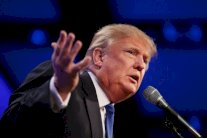 ترمب يطالب دول الأطلسي الالتزام بتعهدهم زيادة الانفاق الدفاعي