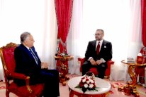 العاهل المغربي يستقبل أميني 