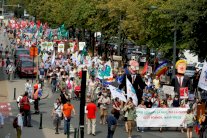 نحو 1400 شخص يتظاهرون ضد ترمب في بروكسل