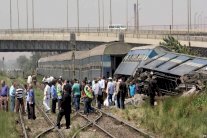 في مصر... سائق قطار يوقف رحلته لشراء الطعام !
