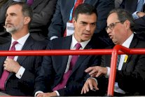 اللقاء الاول بين رئيس الحكومة الاسبانية ورئيس اقليم كاتالونيا