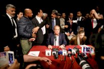 نواز شريف سيعود إلى باكستان رغم الحكم عليه بالسجن