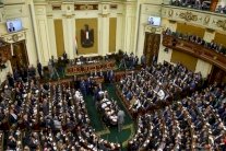 بيان الحكومة المصرية الجديدة يحظى بموافقة أغلبية النواب