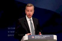 تعيين دومينيك راب وزيرًا لبريكست بعد استقالة ديفيد ديفيس