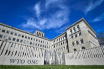 سويسرا تطلب مشاورات في منظمة التجارة العالمية حول الرسوم الاميركية