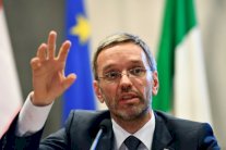 النمسا تقترح منع تقديم طلبات اللجوء في الإتحاد الأوروبي