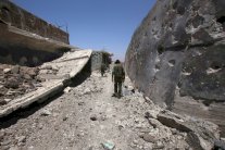 سوريا: تحضيرات لبدء إجلاء الفصائل من القنيطرة