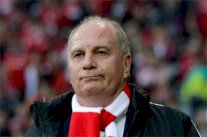 هونيس سيحاكم في مارس المقبل بسبب التهرب من دفع الضرائب 