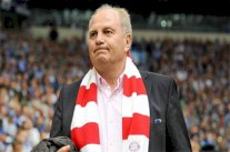 هونيس رئيس بايرن ميونخ يأمل تفادي السجن 