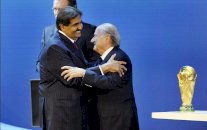 بلاتر يؤكد: السياسة أثرت على قرار اختيار قطر لاستضافة مونديال 2022 