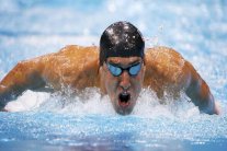 إيقاف فيلبس 6 أشهر وحرمانه من المشاركة في بطولة العالم