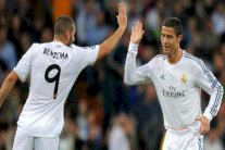 فالدانو يشيد بالثنائي 