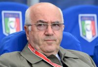 الاتحاد الأوروبي يوقف رئيس الاتحاد الإيطالي عن اي نشاط رياضي 