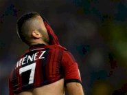 ميلان يعلن إصابة مهاجمه الفرنسي جيريمي مينيز 