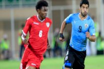 صحيفة كتالونية تطالب إنريكي بإشراك سواريز أساسياً في الكلاسيكو