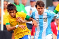 كلاسيكو البرازيل والأرجنتين في بكين والانظار على ميسي ونيمار