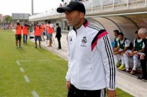 زيدان يتحدى الإتحاد الإسباني لكرة القدم 