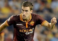 روما يستعد لتحسين عقد ستروتمان لقطع الطريق أمام مانشستر يونايتد 