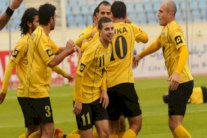 العهد في مهمة صعبة مع الأنصار في الدوري اللبناني