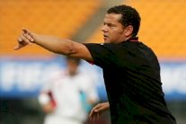 الوكرة يقيل مدربه التونسي الكنزاري