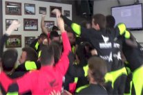 فرحة هستيرية للاعبي 