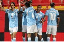 الرفاع يجتاز الحالة برباعية وينفرد بصدارة الدوري البحريني